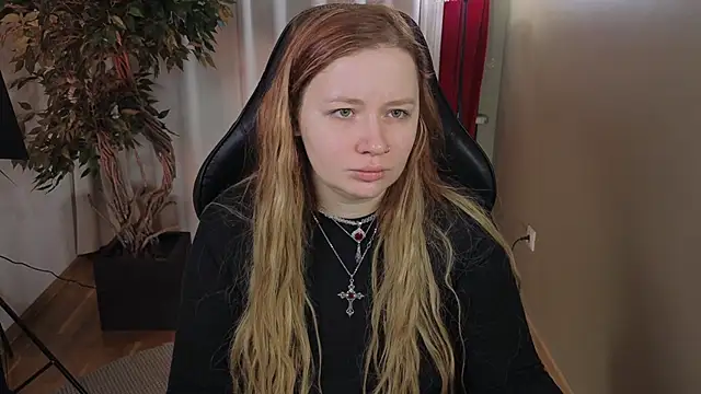 Snapshot of carolina_elf chatting on 3, 2, 2026 carolina elf online show from 3, 2, 2026