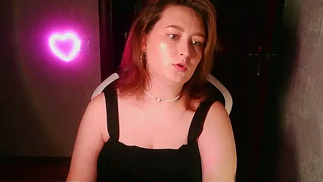 Snapshot of OksiFels chatting on 11, 9, 2025 OksiFels online show from 11, 9, 2025