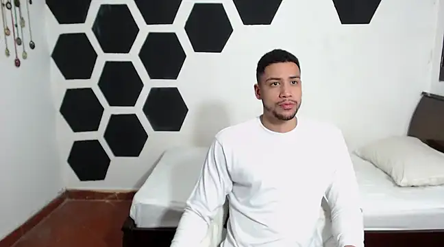 Jhors  Collens online show from 4, 2, 2025