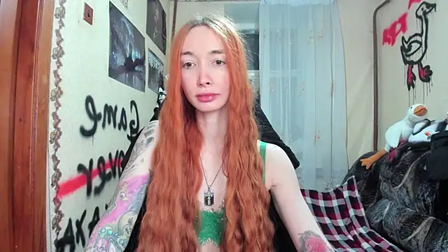 Snapshot of Roxy_Silver chatting on 14, 2, 2025 Roxy Silver online show from 14, 2, 2025