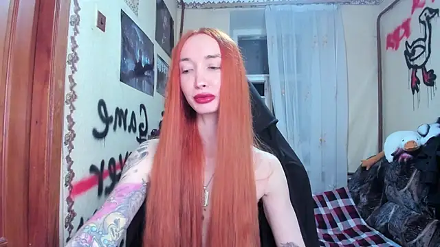 Snapshot of Roxy_Silver chatting on 8, 3, 2025 Roxy Silver online show from 8, 3, 2025