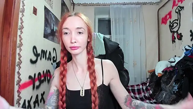 Snapshot of Roxy_Silver chatting on 11, 10, 2025 Roxy Silver online show from 11, 10, 2025