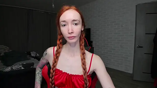 Snapshot of Roxy_Silver chatting on 28, 11, 2025 Roxy Silver online show from 28, 11, 2025