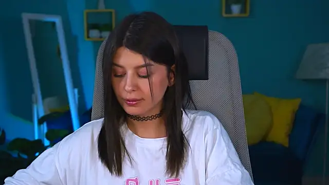 Snapshot of NicoleMun chatting on 4, 2, 2025 NicoleMun online show from 4, 2, 2025