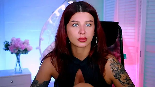 Snapshot of NicoleMun chatting on 12, 11, 2025 NicoleMun online show from 12, 11, 2025