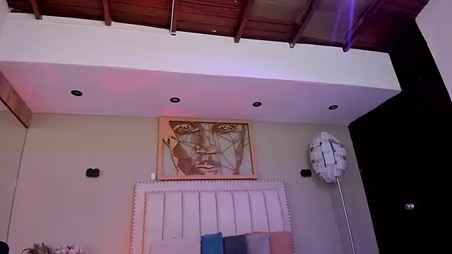  AlejaCruz  online show from 5, 4, 2026