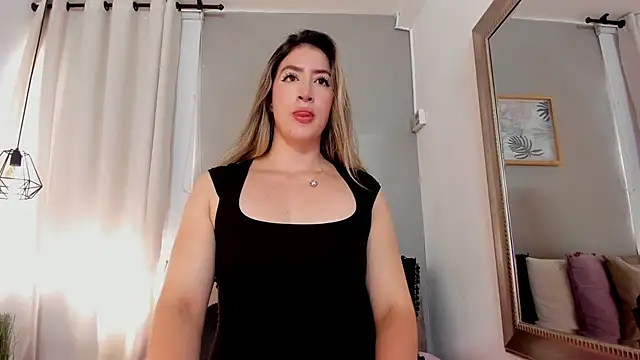 Snapshot of _AlejaCruz_ chatting on 30, 5, 2026 AlejaCruz online show from 30, 5, 2026