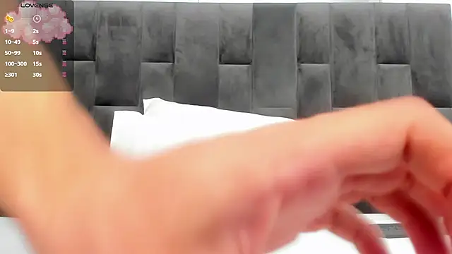 Adam Clay21 online show from 19, 12, 2025