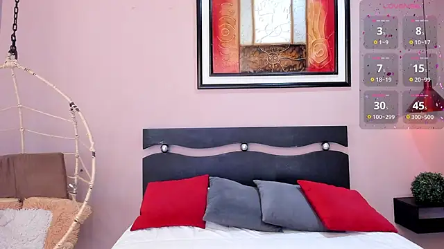  LaraMom  online show from 12, 10, 2025