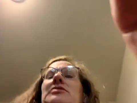 Snapshot of ChileVerde12 chatting on 17, 5, 2026 ChileVerde12 online show from 17, 5, 2026
