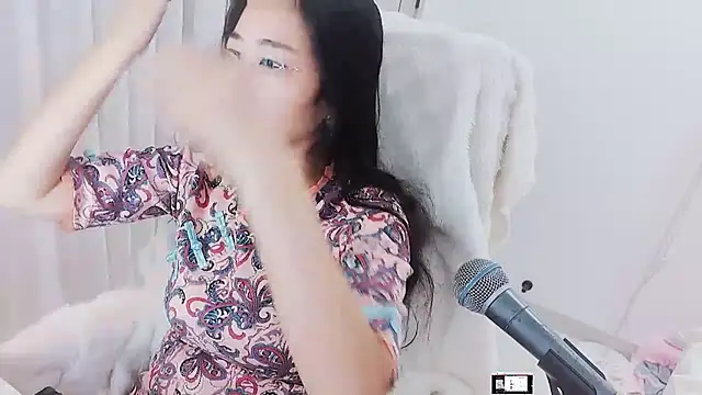 Floor oo online show from 12, 10, 2025