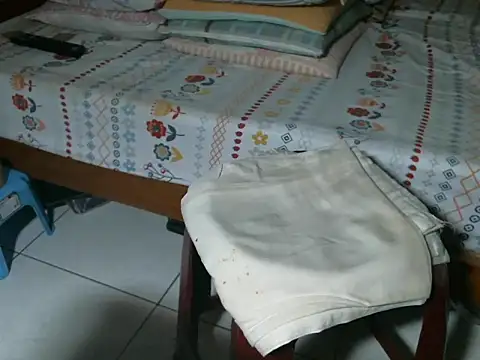 Snapshot of triangle0623 chatting on 20, 10, 2025 triangle0623 online show from 20, 10, 2025