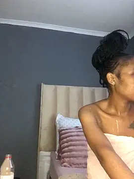 Nicole Liam  online show from 12, 10, 2025