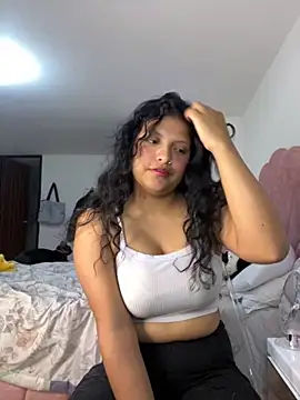 Snapshot of tati__22 chatting on 25, 9, 2025 tati 22 online show from 25, 9, 2025