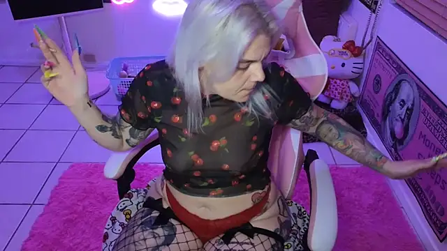 CherryBombBomb online show from 31, 1, 2025