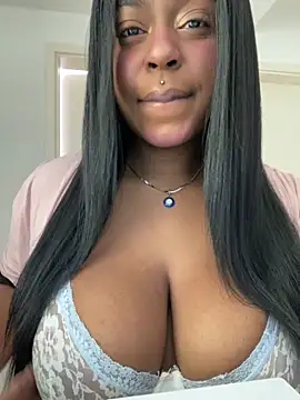 Snapshot of latinababyy chatting on 7, 3, 2025 latinababyy online show from 7, 3, 2025