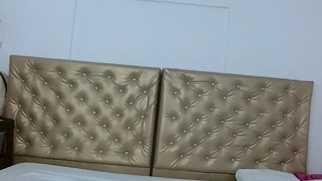 Alessiiaa  online show from 12, 1, 2025