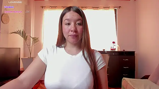 Snapshot of Simply_Zoe__ chatting on 27, 2, 2025 Simply Zoe online show from 27, 2, 2025