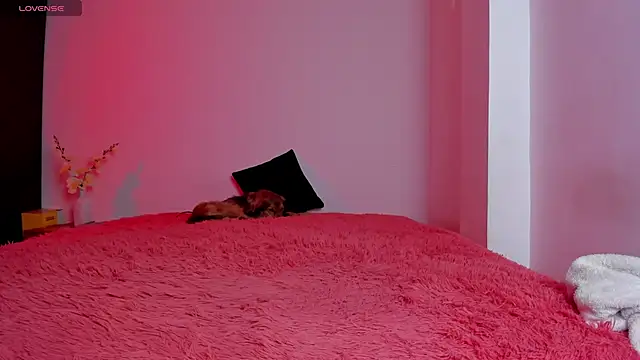 Snapshot of Simply_Zoe__ chatting on 12, 9, 2025 Simply Zoe online show from 12, 9, 2025