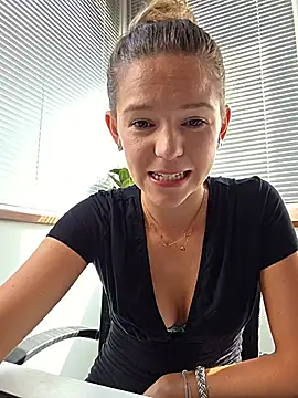 lucie mehott online show from 22, 7, 2026