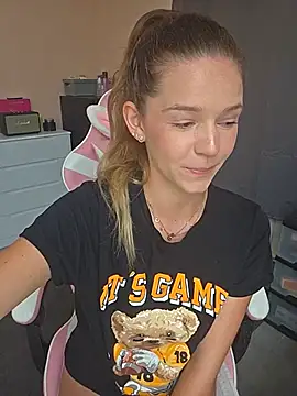 lucie mehott online show from 26, 7, 2026