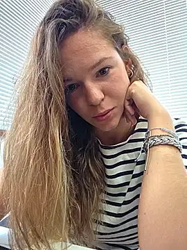 lucie mehott online show from 28, 7, 2026