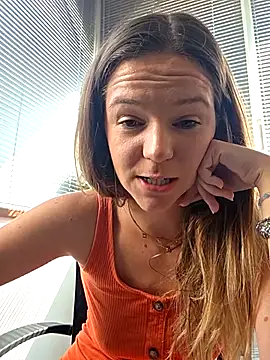 lucie mehott online show from 29, 7, 2026