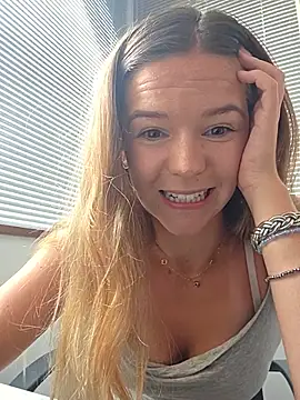 lucie mehott online show from 30, 7, 2026
