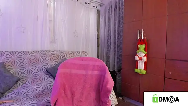 Snapshot of loreth_J chatting on 19, 12, 2025 loreth J online show from 19, 12, 2025
