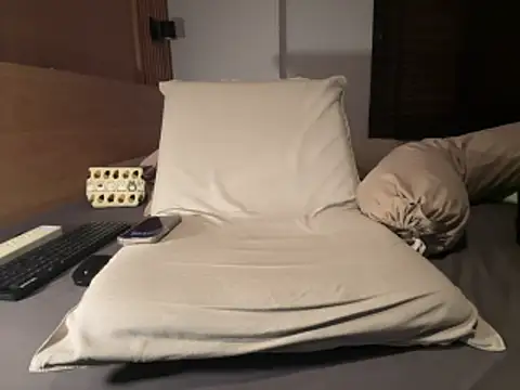 cloudboy kk8 online show from 17, 12, 2025