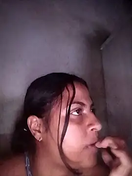 Snapshot of Giselabrunette25 chatting on 18, 2, 2026 Giselabrunette25 online show from 18, 2, 2026