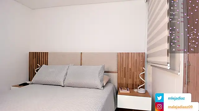 Snapshot of MalejaDiaz_ chatting on 27, 11, 2025 MalejaDiaz online show from 27, 11, 2025