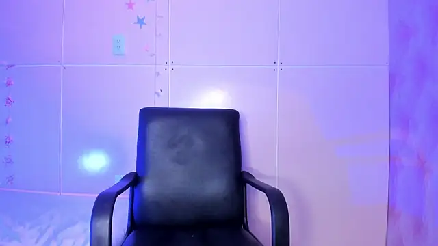 Snapshot of Hilary-banks chatting on 31, 12, 2024 Hilary-banks online show from 31, 12, 2024