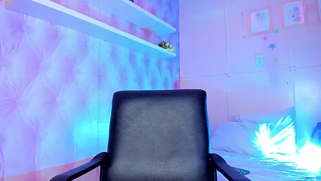 Snapshot of Hilary-banks chatting on 22, 1, 2025 Hilary-banks online show from 22, 1, 2025