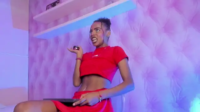 Snapshot of Hilary-banks chatting on 8, 3, 2025 Hilary-banks online show from 8, 3, 2025