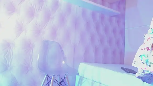 Snapshot of Hilary-banks chatting on 12, 3, 2025 Hilary-banks online show from 12, 3, 2025