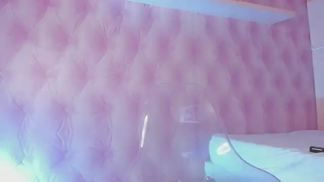 Snapshot of Hilary-banks chatting on 16, 3, 2025 Hilary-banks online show from 16, 3, 2025