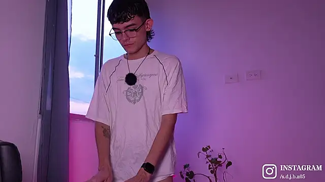 Angelo 018 online show from 7, 2, 2026