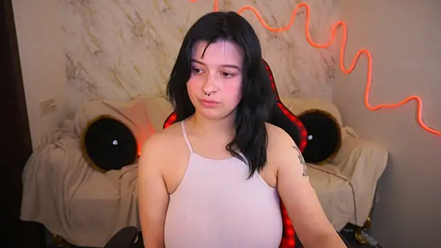 Snapshot of Miki_Kivi chatting on 13, 12, 2024 Miki Kivi online show from 13, 12, 2024