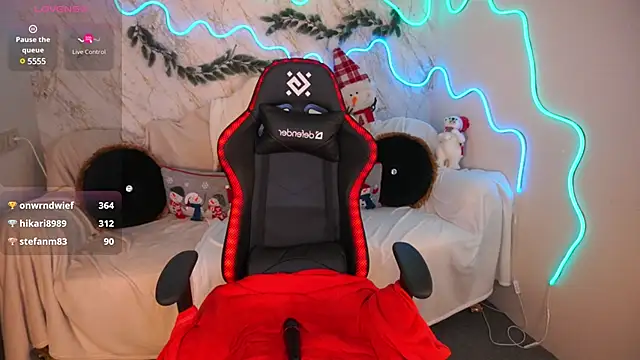 Snapshot of Miki_Kivi chatting on 29, 12, 2024 Miki Kivi online show from 29, 12, 2024