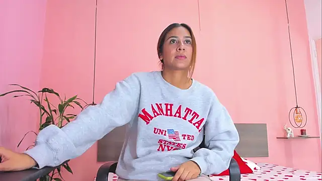 Alana Suares1 online show from 25, 2, 2025