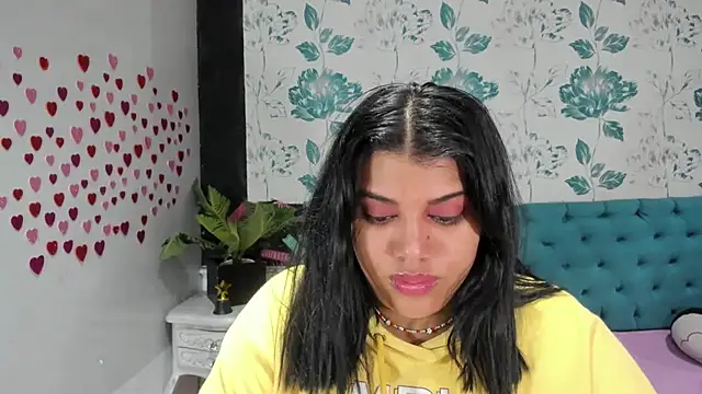 LindaBreeS online show from 4, 2, 2025