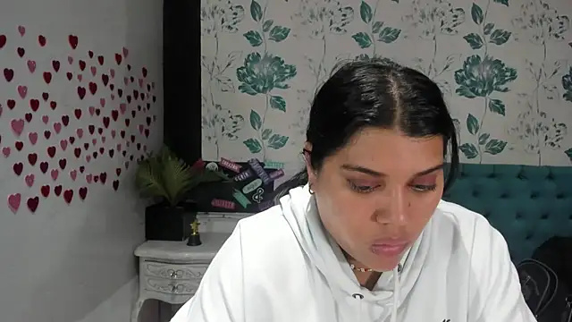 LindaBreeS online show from 21, 2, 2025