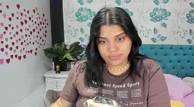 LindaBreeS online show from 25, 2, 2025