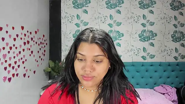 LindaBreeS online show from 4, 3, 2025