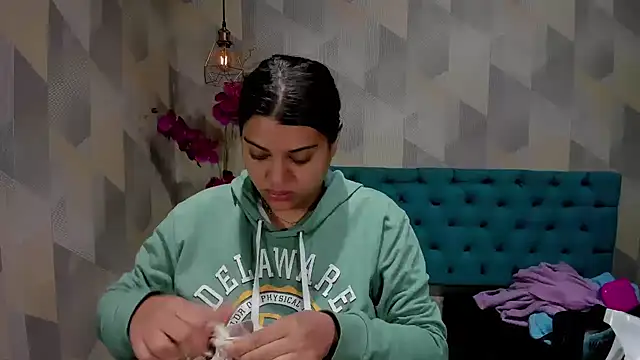 LindaBreeS online show from 26, 10, 2025