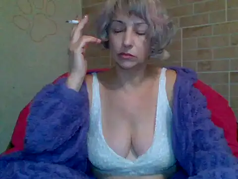 Snapshot of Lorie_Carrie chatting on 2, 12, 2024 Lorie Carrie online show from 2, 12, 2024