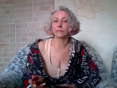 Snapshot of Lorie_Carrie chatting on 15, 6, 2026 Lorie Carrie online show from 15, 6, 2026