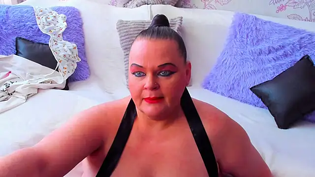 MilanaBiegert online show from 19, 2, 2025