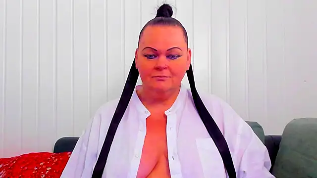 Snapshot of MilanaBiegert chatting on 19, 2, 2026 MilanaBiegert online show from 19, 2, 2026